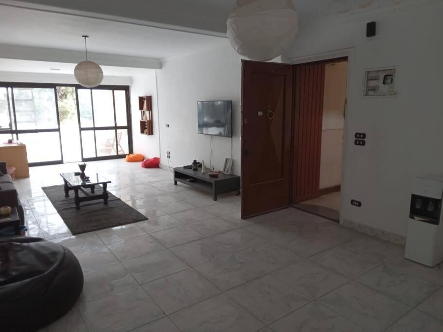 Breathtaking Nile View In The Heart Of Zamalek Apartment *