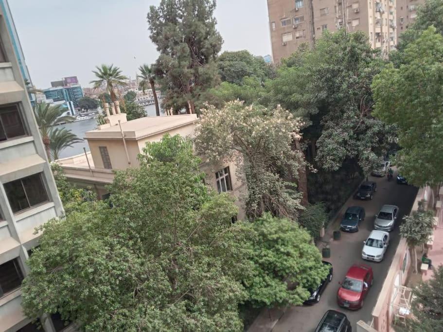 Breathtaking Nile View In The Heart Of Zamalek Apartment *