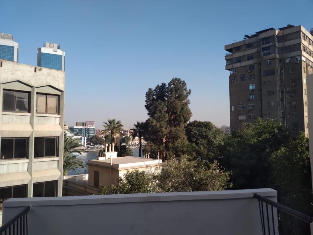 Breathtaking Nile View In The Heart Of Zamalek Apartment