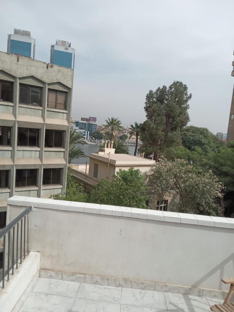 Apartment Breathtaking Nile View In The Heart Of Zamalek *